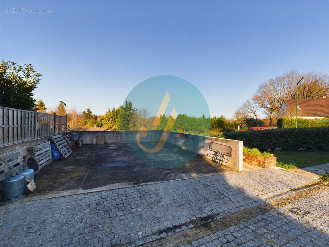 Maison à SAINT-PRIVE