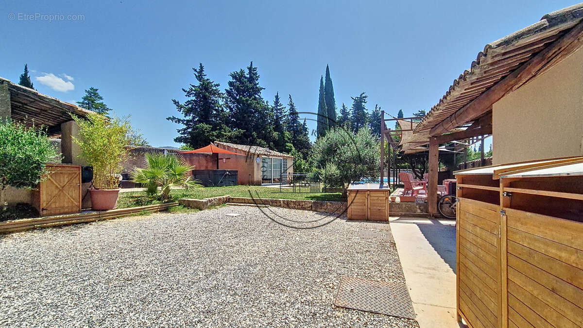 Maison à CHEVAL-BLANC