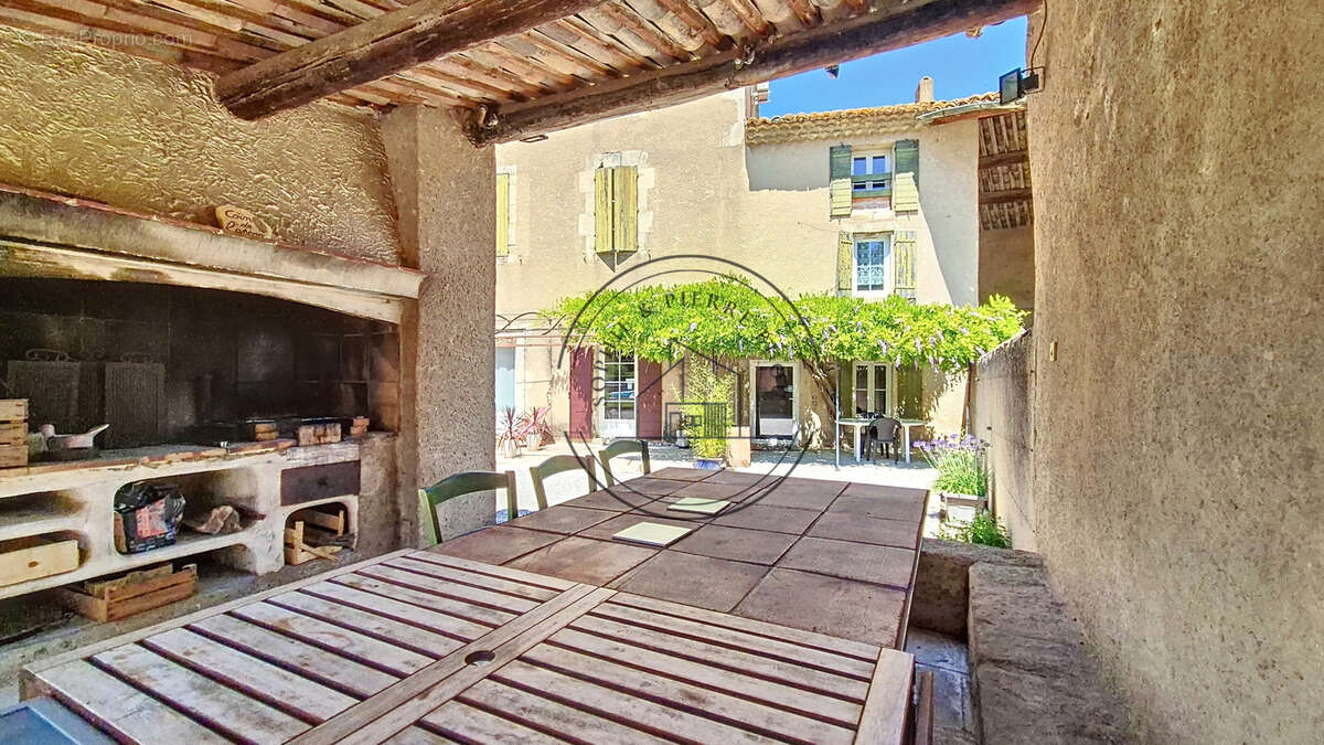 Maison à CHEVAL-BLANC