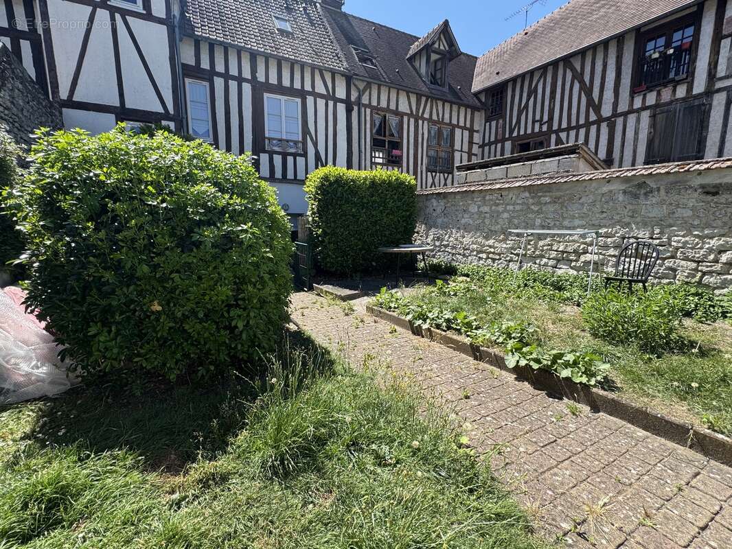 n°3 - Maison à VERNON