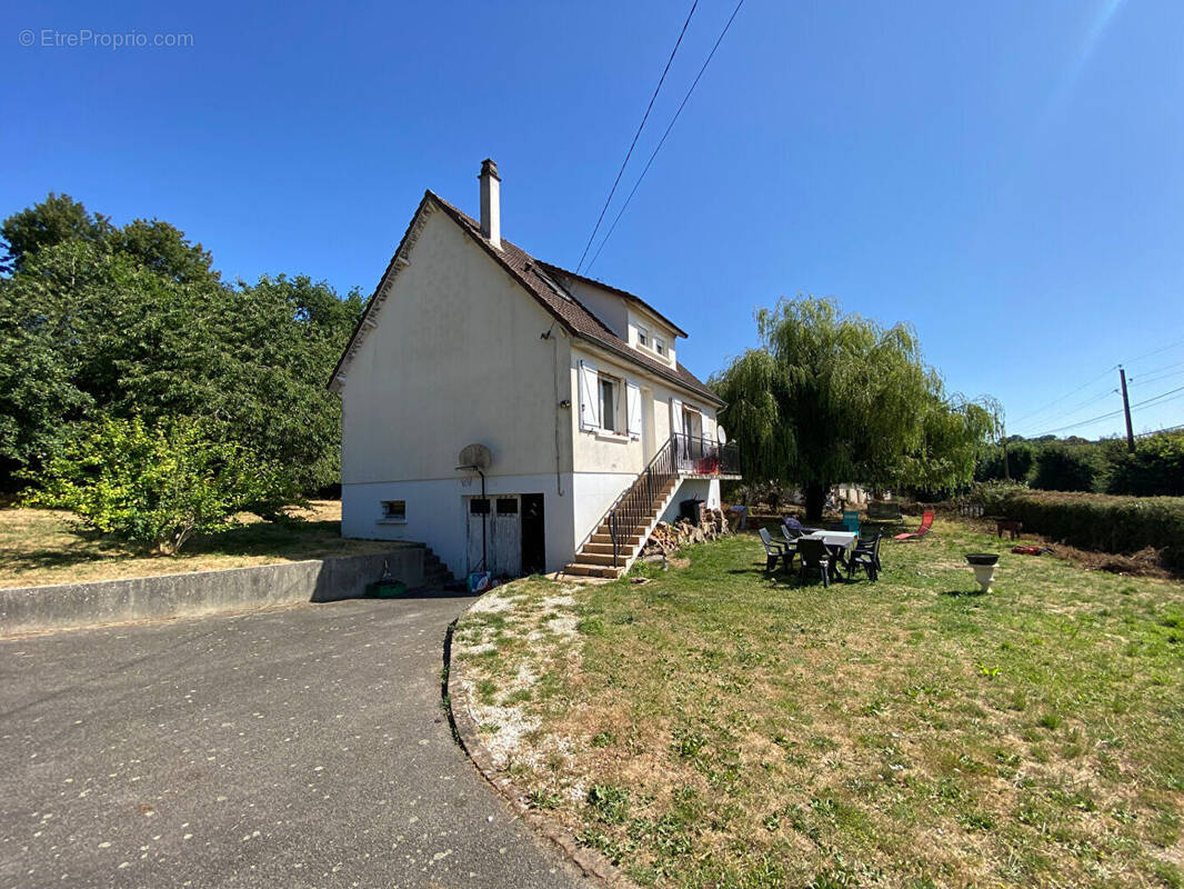 Maison à BEAUMONT-LES-AUTELS