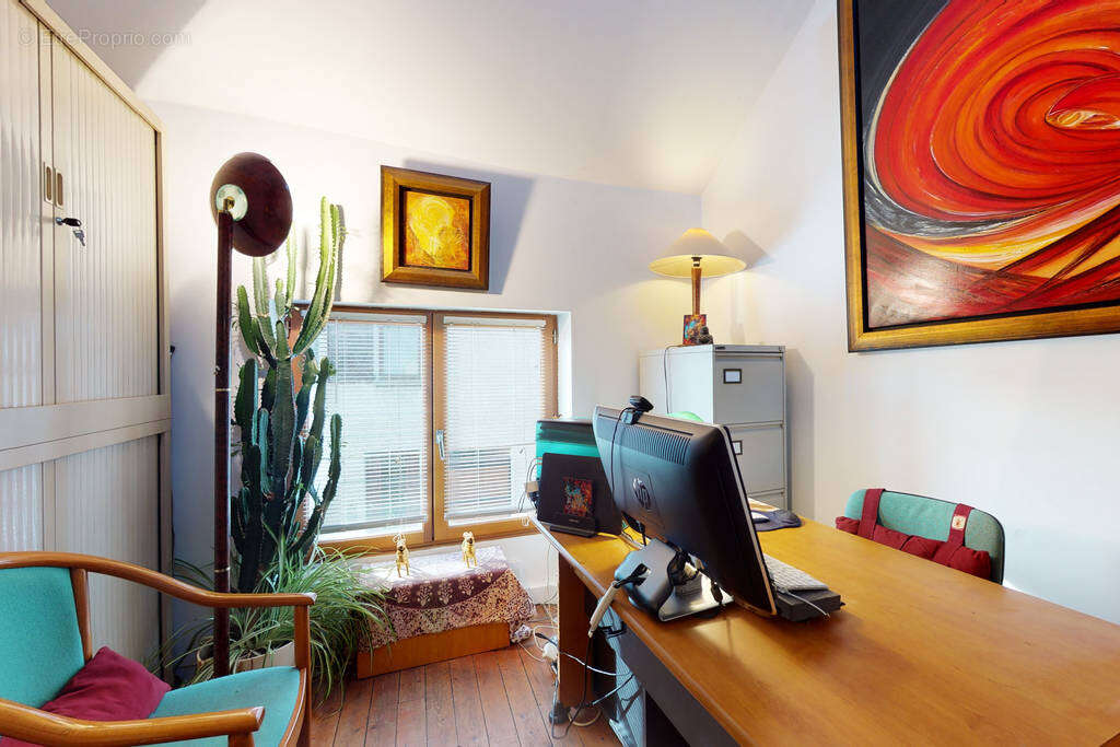 Maison à MAURECOURT