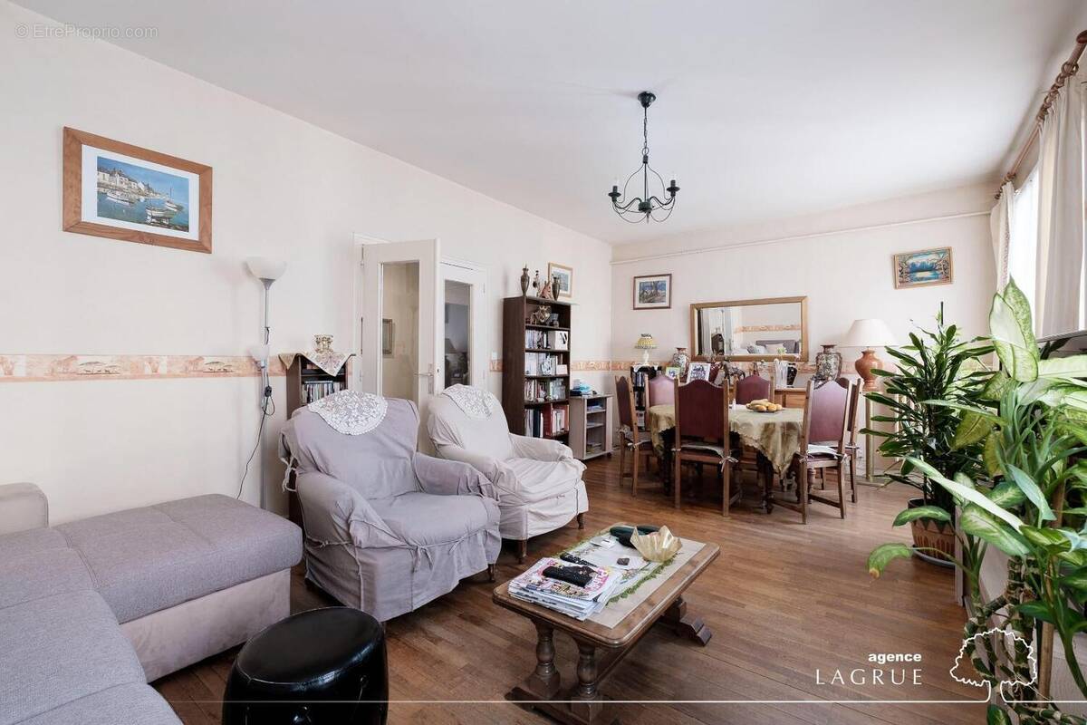   - Appartement à VICHY
