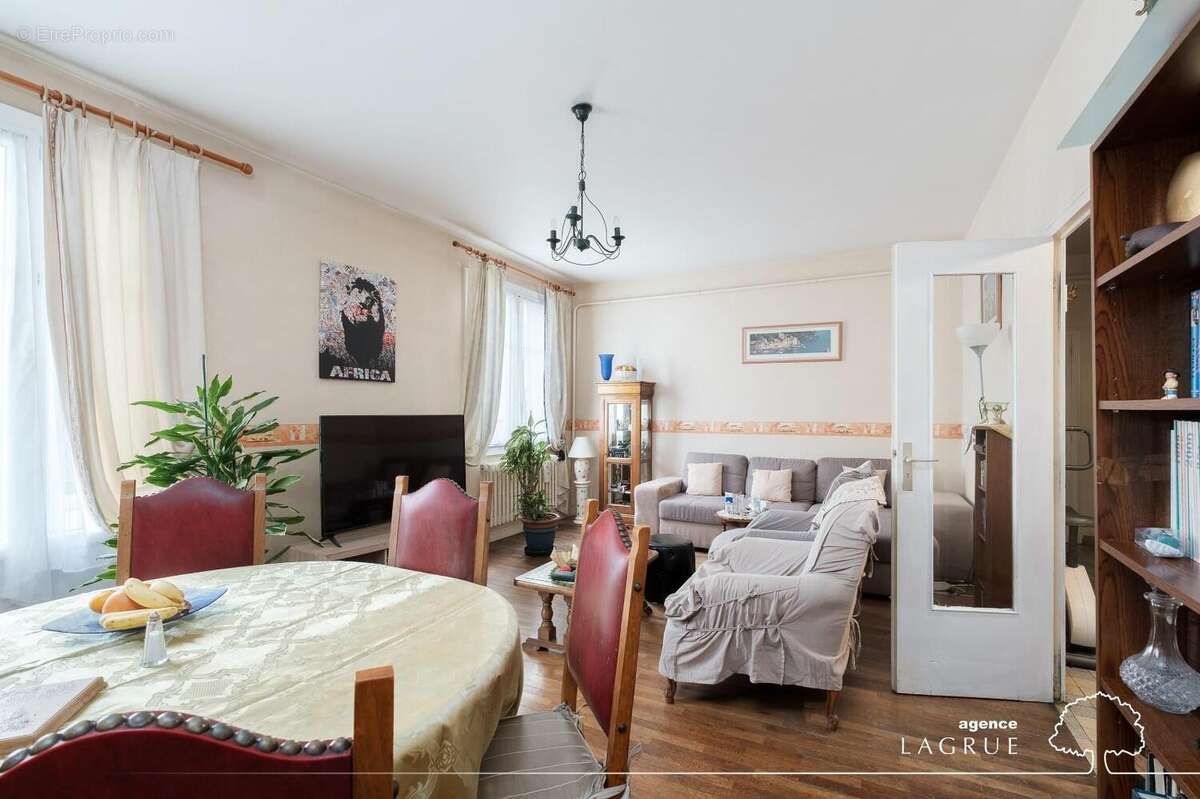   - Appartement à VICHY
