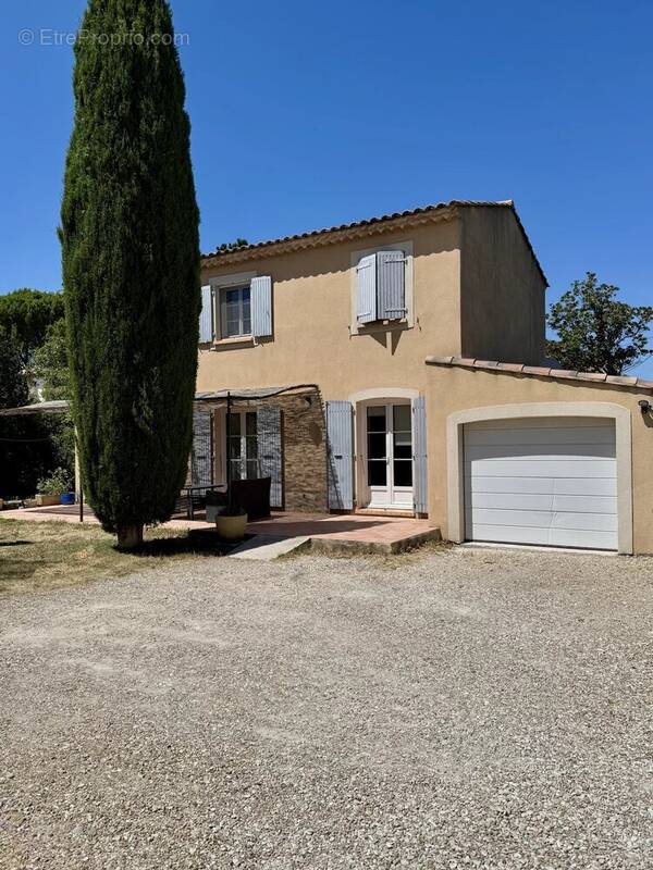 Maison à PELISSANNE