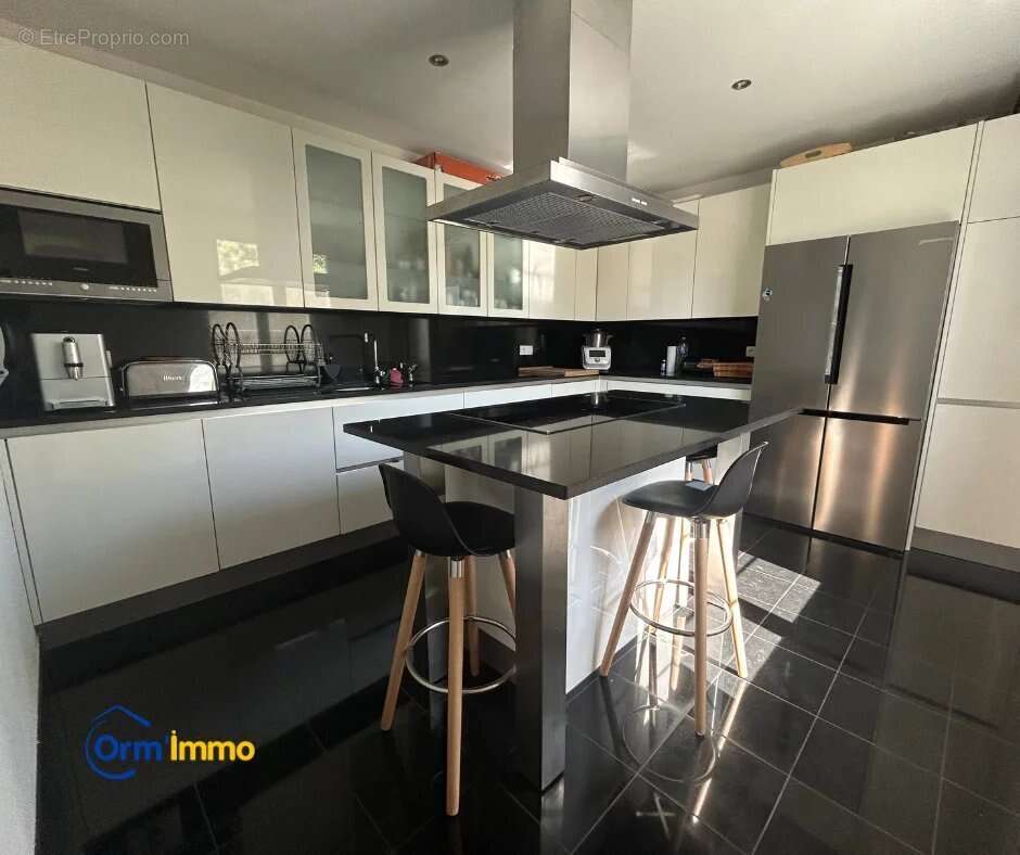 Maison à ROZIERES-EN-BEAUCE