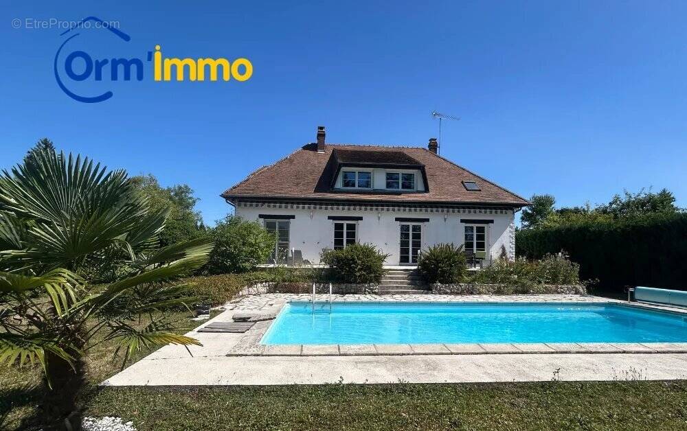 Maison à ROZIERES-EN-BEAUCE