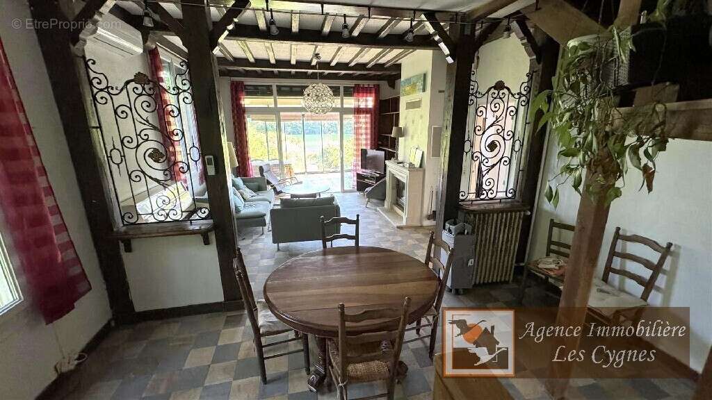 Maison à CHARTRETTES