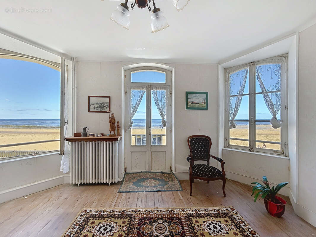 Maison à GRANDCAMP-MAISY