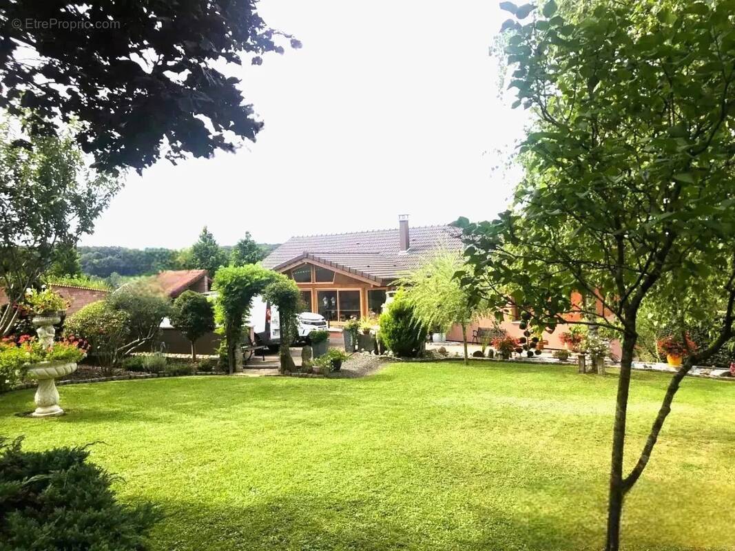 Maison à FAUCONCOURT