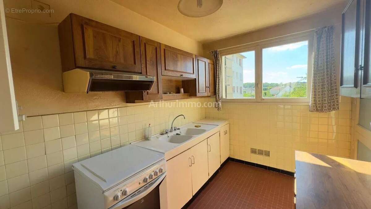 Appartement à SAINT-FARGEAU-PONTHIERRY