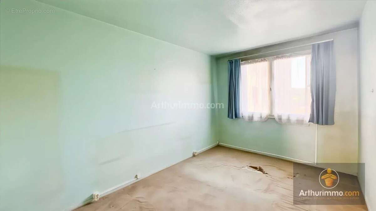 Appartement à SAINT-FARGEAU-PONTHIERRY