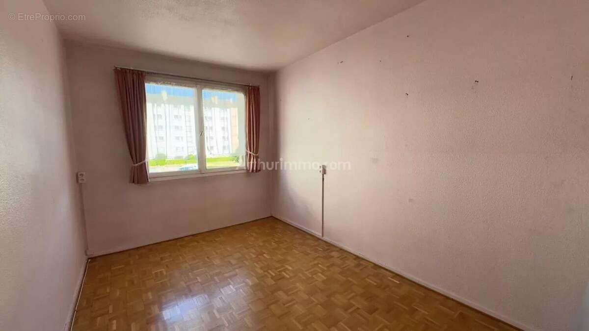 Appartement à SAINT-FARGEAU-PONTHIERRY