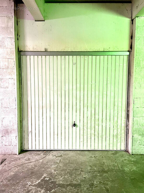 Parking à PARIS-13E