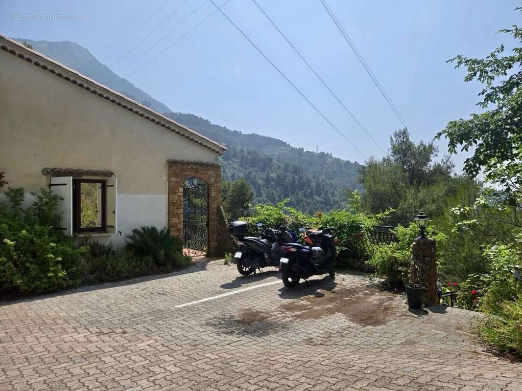 Appartement à MENTON