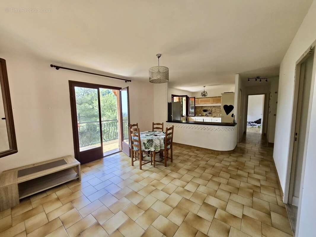 Appartement à MENTON