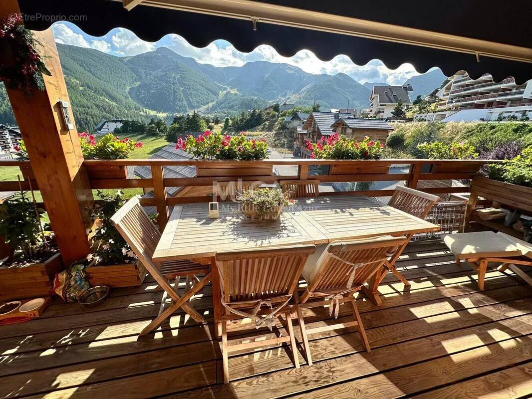 Appartement à SAINT-ETIENNE-DE-TINEE