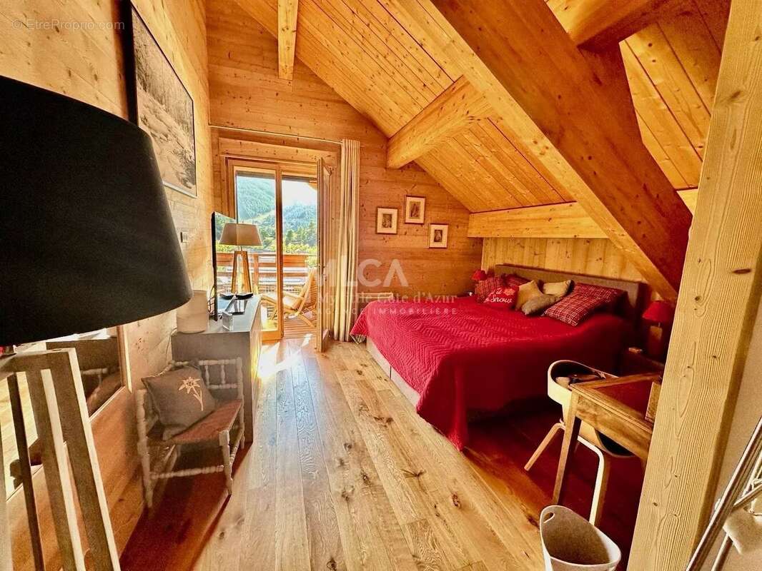 Appartement à SAINT-ETIENNE-DE-TINEE