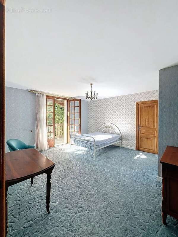 Maison à PARENTIS-EN-BORN