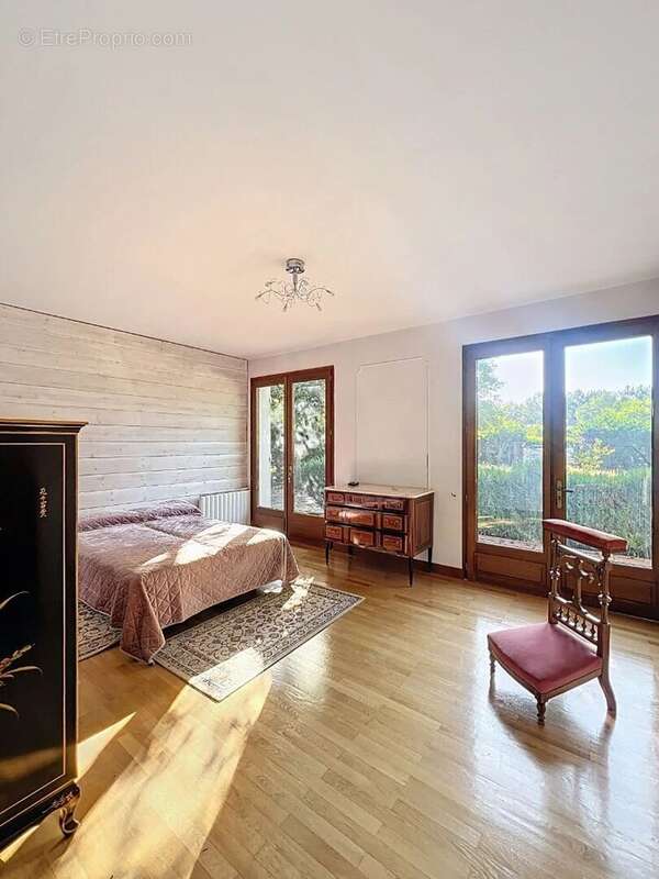 Maison à PARENTIS-EN-BORN