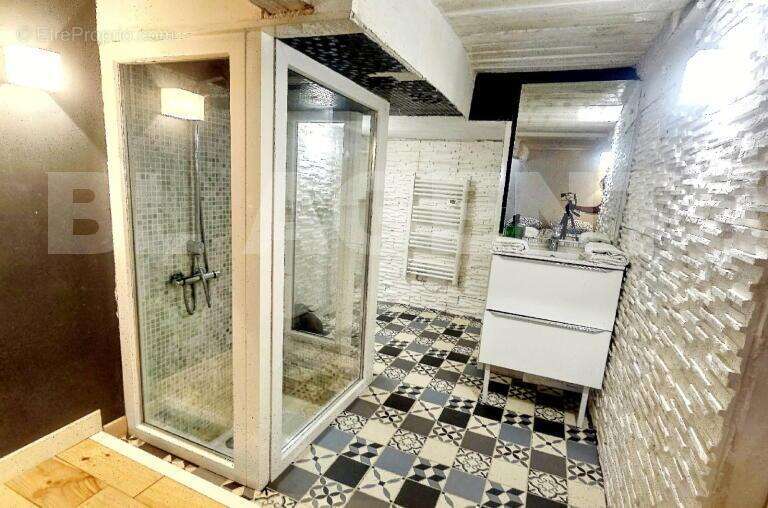 image000000005 - Appartement à MARSEILLE-6E