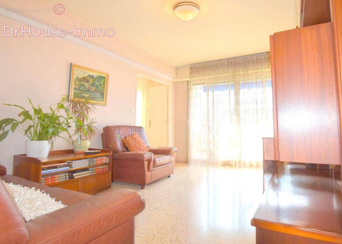 Appartement à MARSEILLE-8E