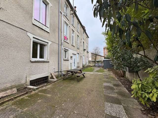 Appartement à SAINT-MAUR-DES-FOSSES
