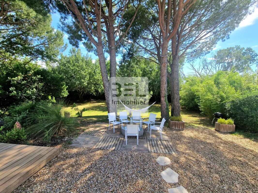 Maison à VILLENEUVE-LES-AVIGNON