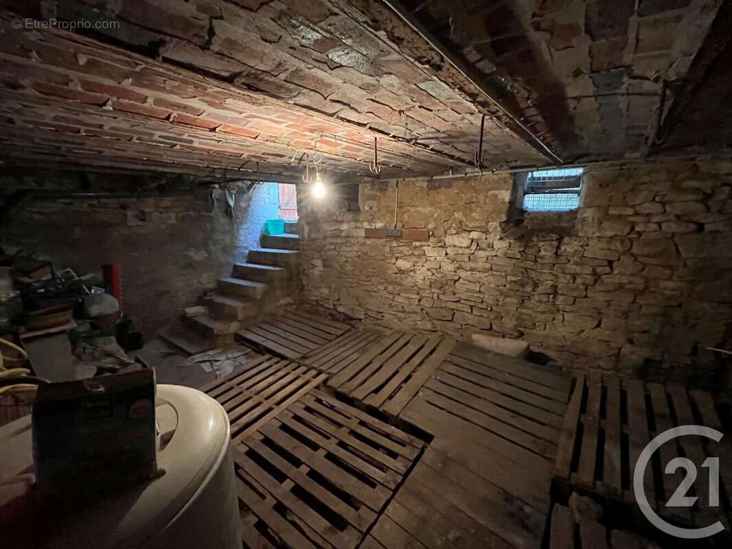 Maison à ENTRAINS-SUR-NOHAIN