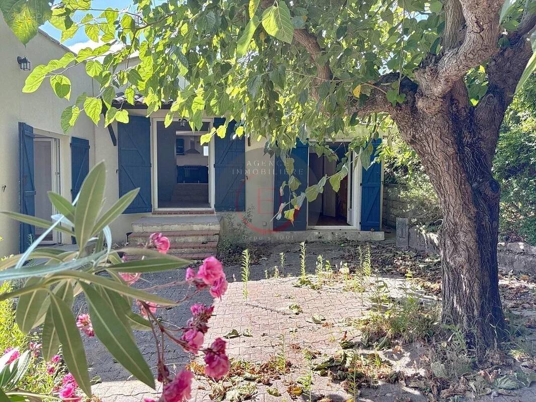 Maison à LES ADRETS-DE-L&#039;ESTEREL