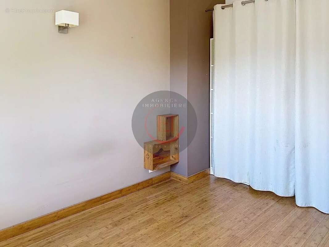 Maison à LES ADRETS-DE-L&#039;ESTEREL