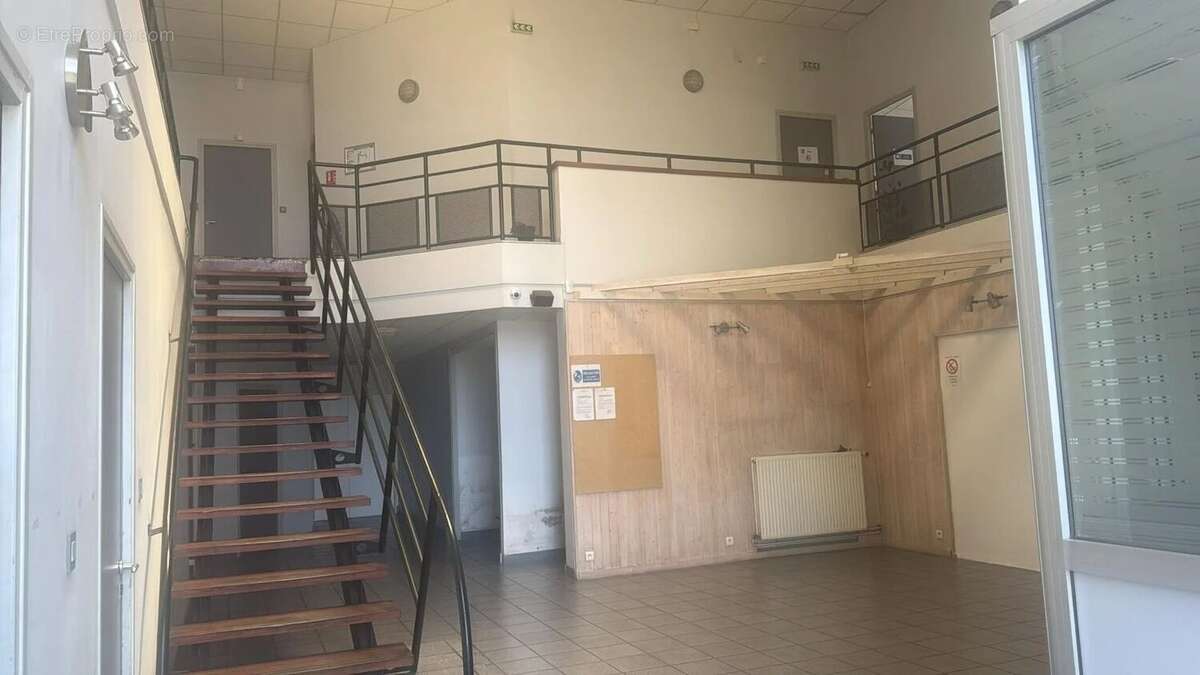 Commerce à VENISSIEUX