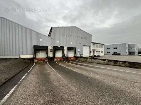 Commerce à VENISSIEUX