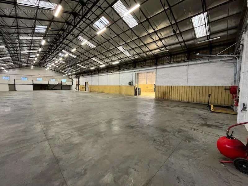 Commerce à VENISSIEUX