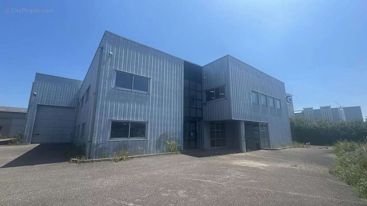 Commerce à VENISSIEUX