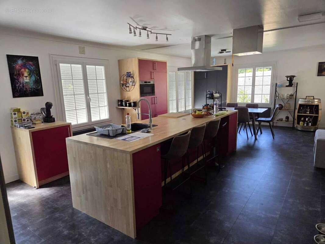 Maison à CHISSAY-EN-TOURAINE