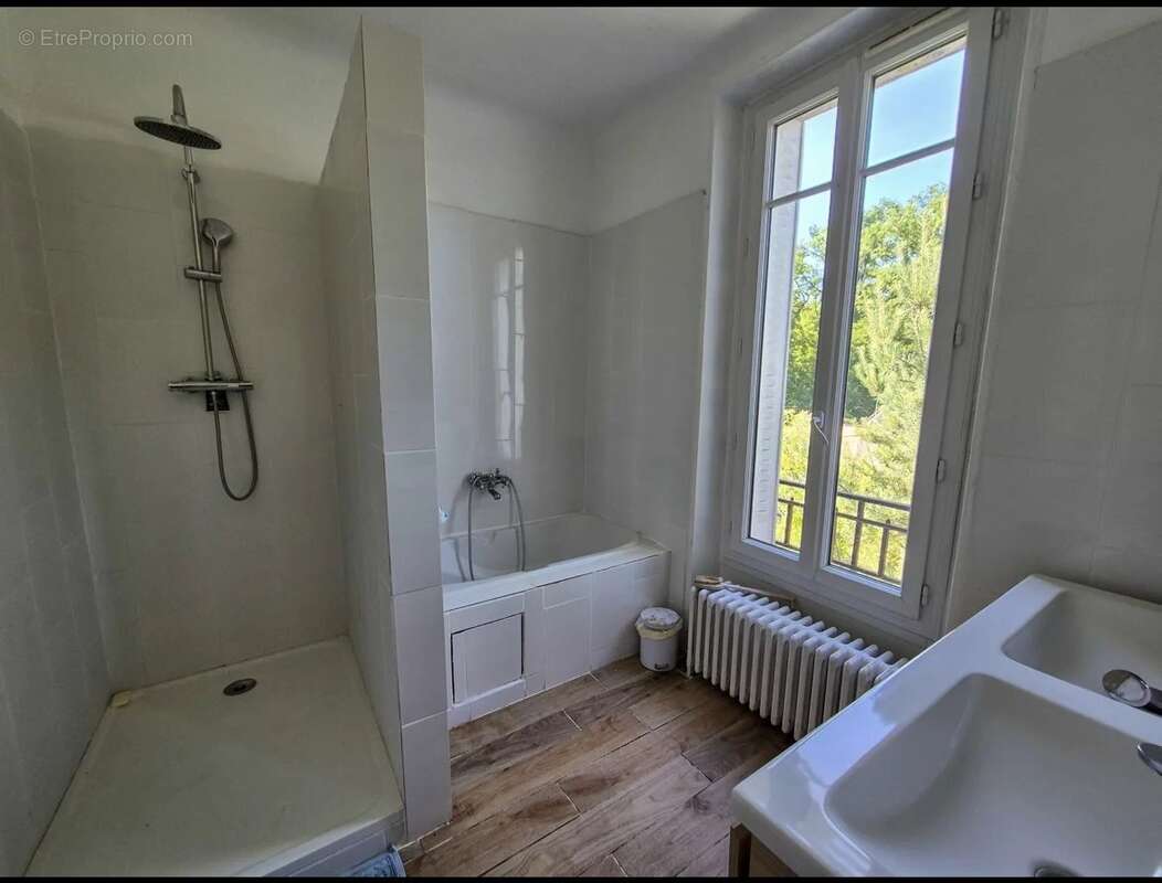 Maison à FONTAINEBLEAU