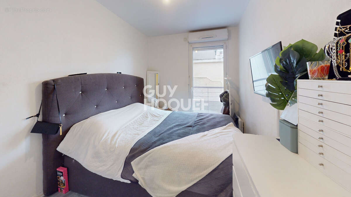 Appartement à LES PAVILLONS-SOUS-BOIS