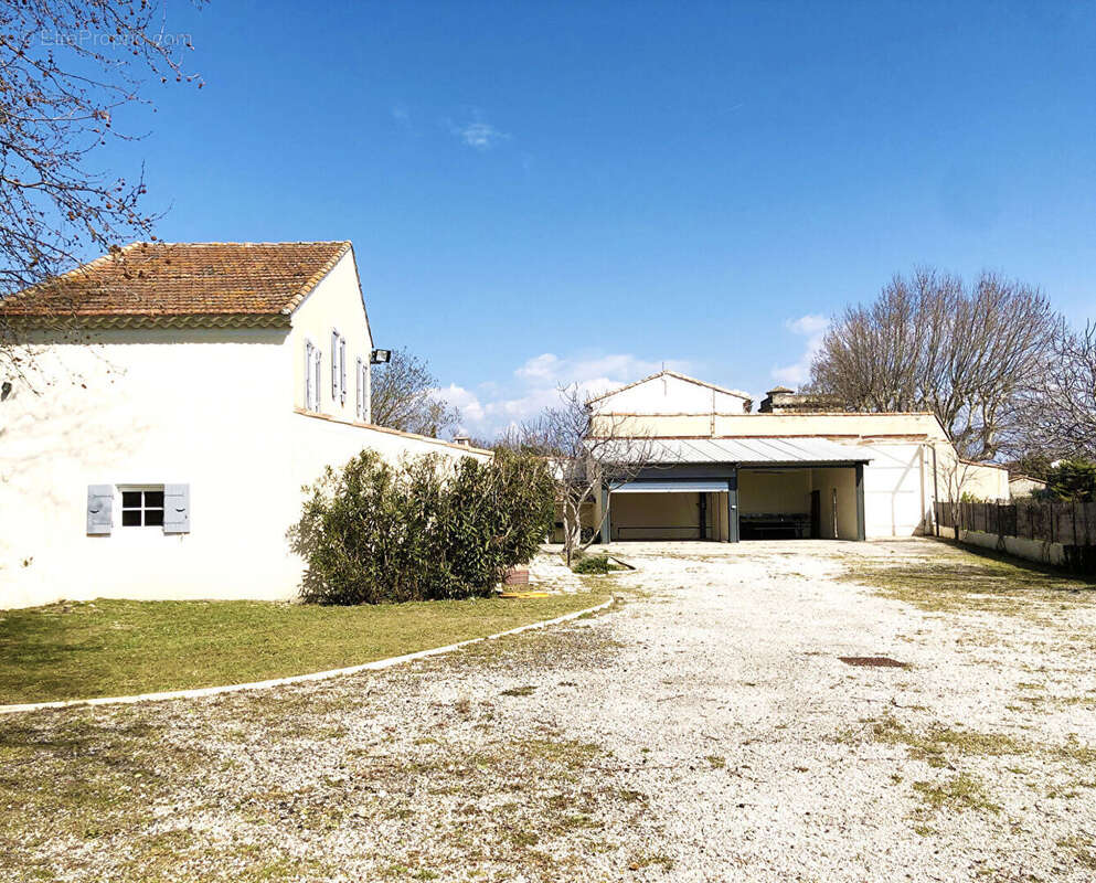 Autre à L&#039;ISLE-SUR-LA-SORGUE