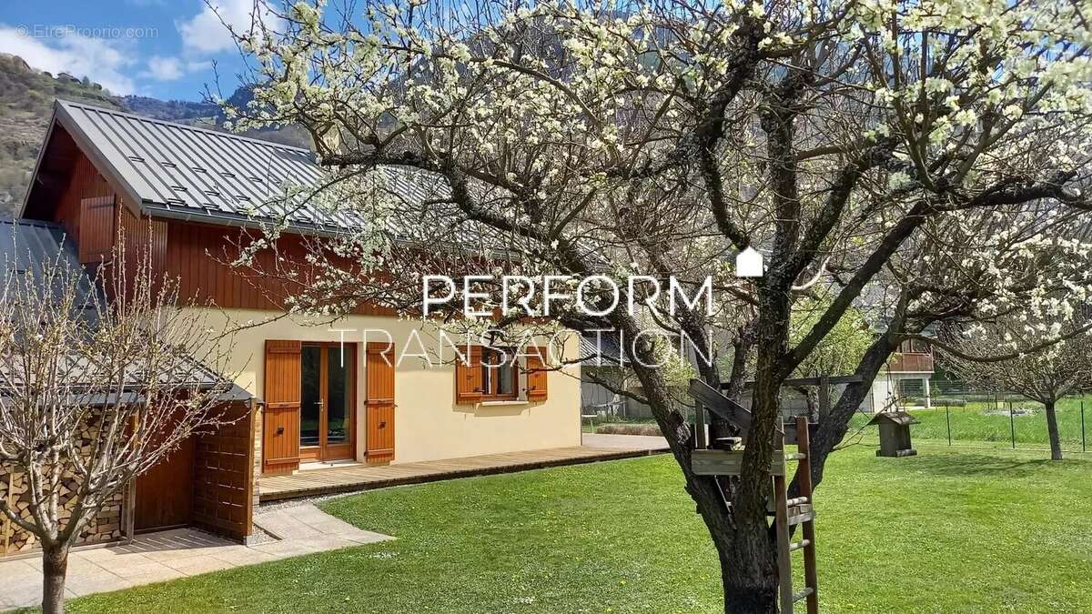 Maison à LE BOURG-D&#039;OISANS