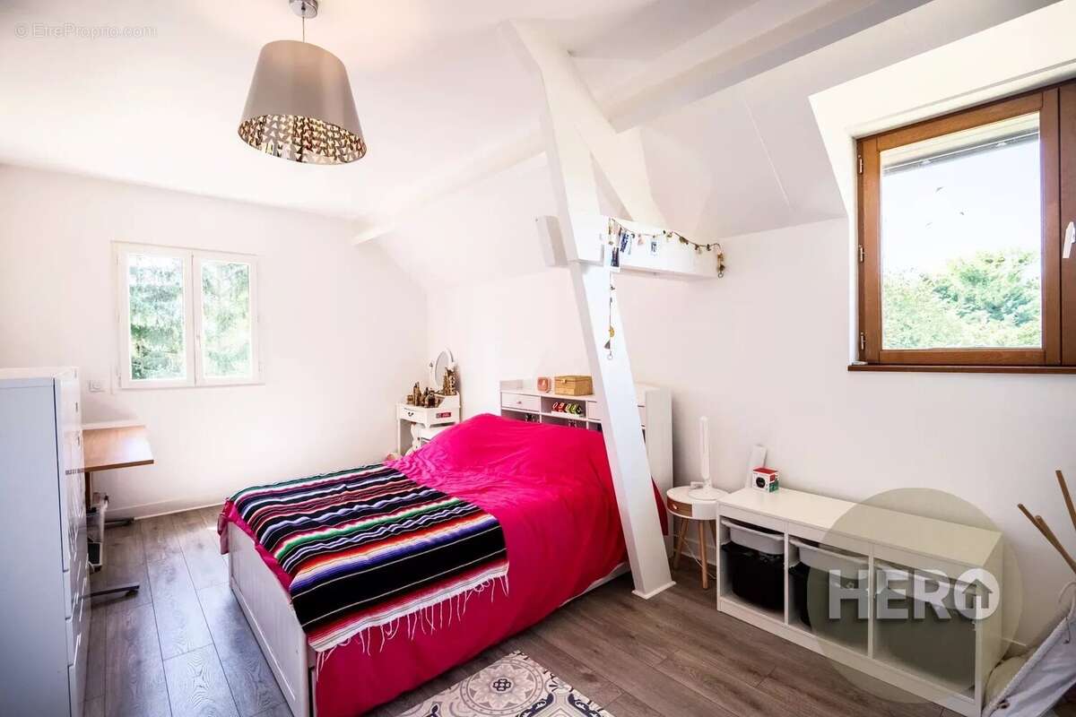 Maison à MONTFORT-L&#039;AMAURY