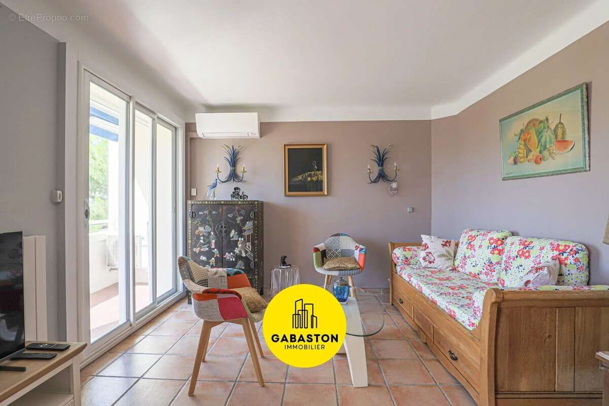 Appartement à MARSEILLE-8E