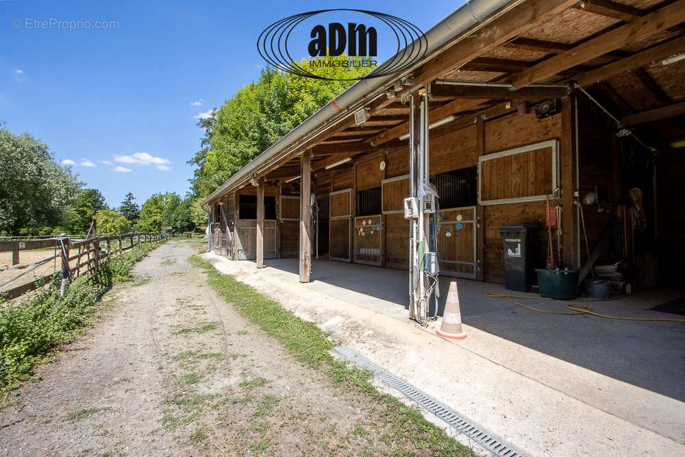 Maison à COUILLY-PONT-AUX-DAMES