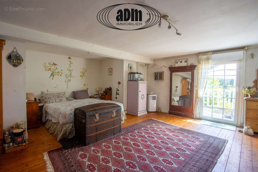 Maison à COUILLY-PONT-AUX-DAMES