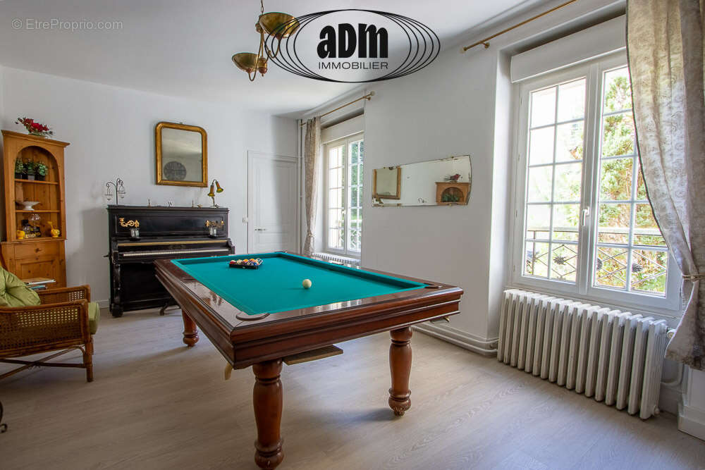 Maison à COUILLY-PONT-AUX-DAMES