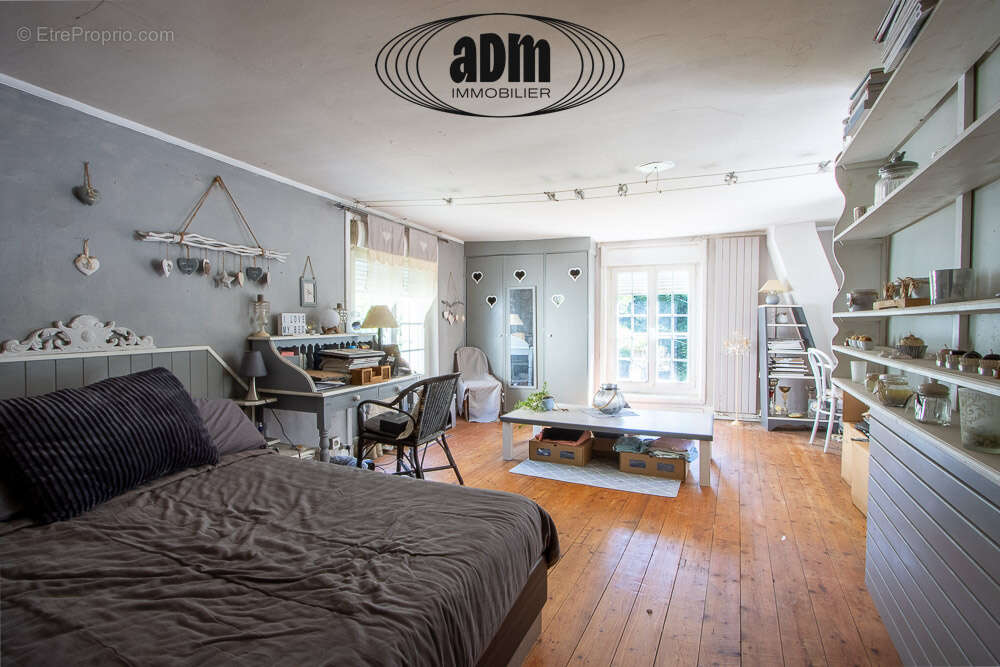 Maison à COUILLY-PONT-AUX-DAMES