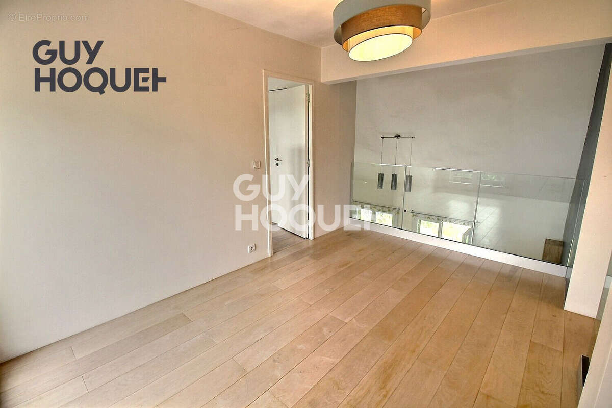 Maison à LIMEIL-BREVANNES