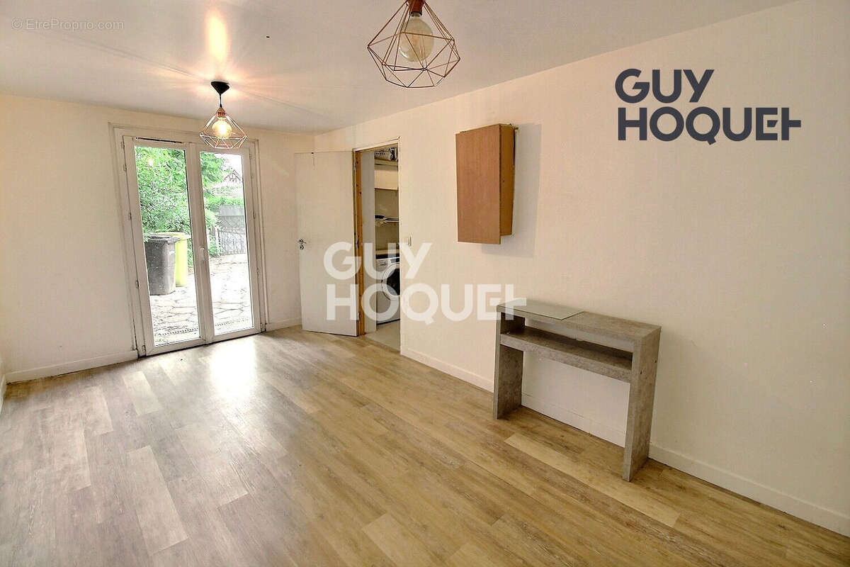 Maison à LIMEIL-BREVANNES