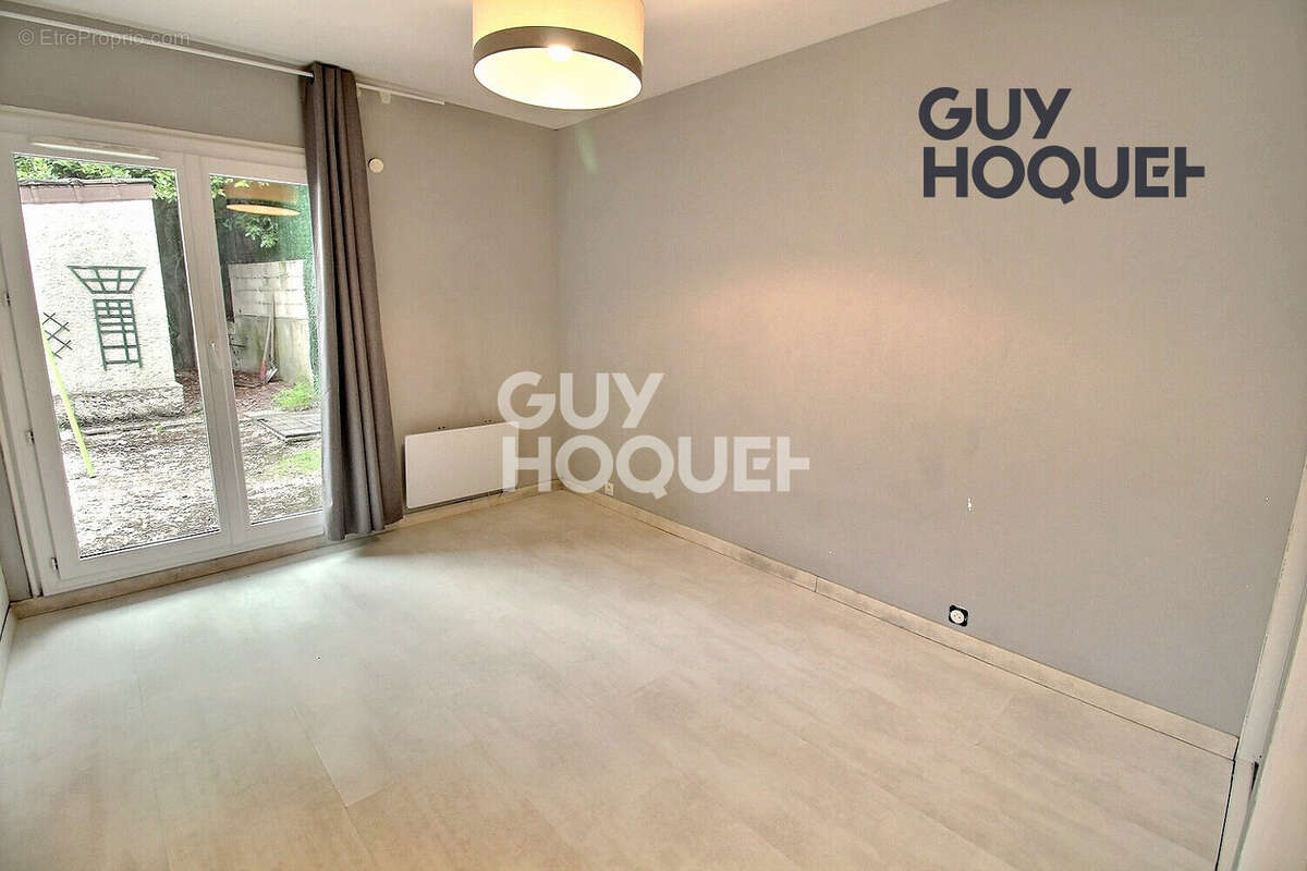 Maison à LIMEIL-BREVANNES