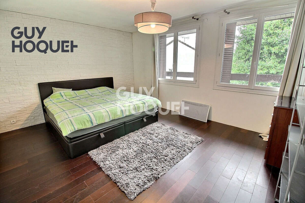 Maison à LIMEIL-BREVANNES